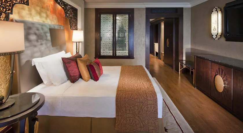 Jumeirah Zabeel Saray Royal Residences